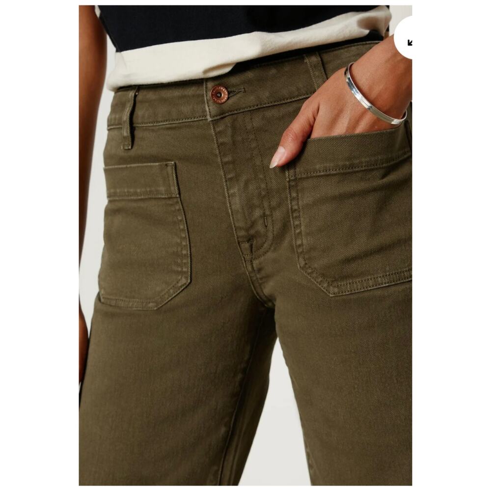 NWOT Sanctuary Denim The Marine Wide Leg Crop Jeans 29 Army Green Patch Pocket - Picture 2 of 16